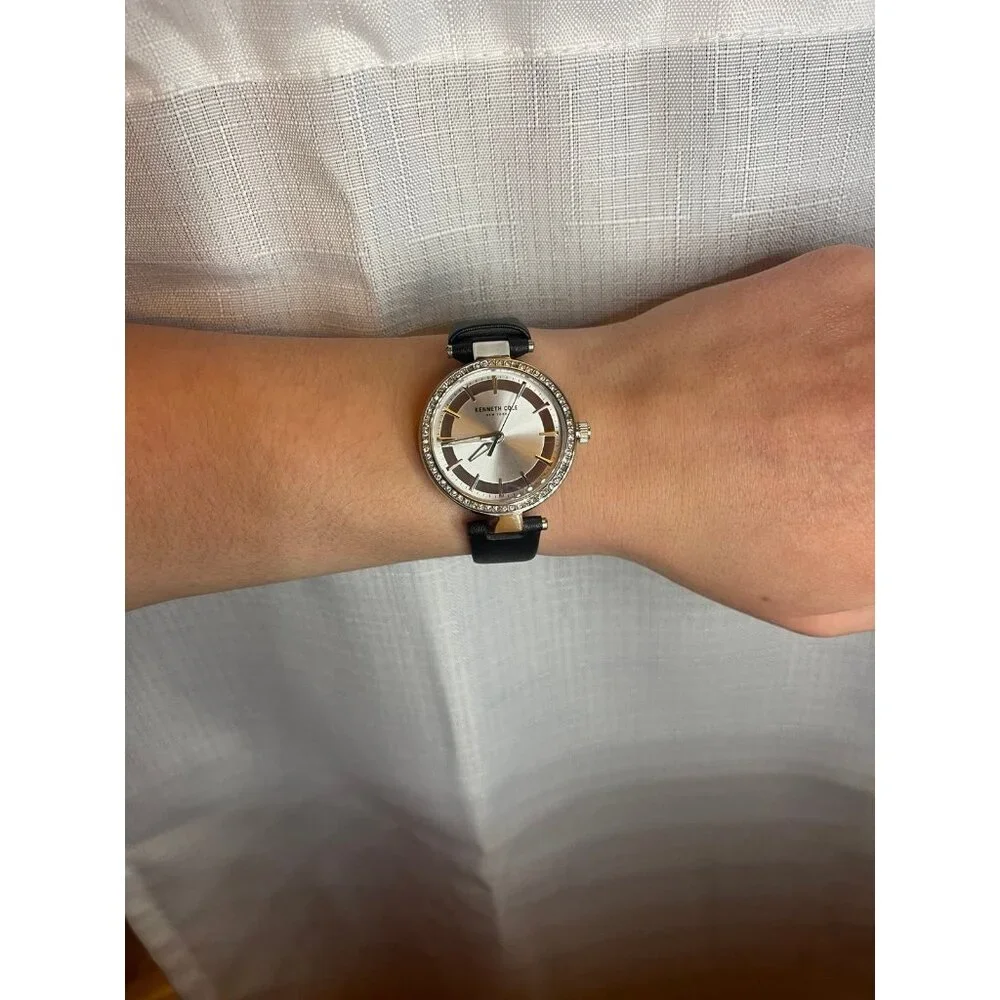 Kenneth Cole Watch ladies retro preppy old money y2k trad wife untested